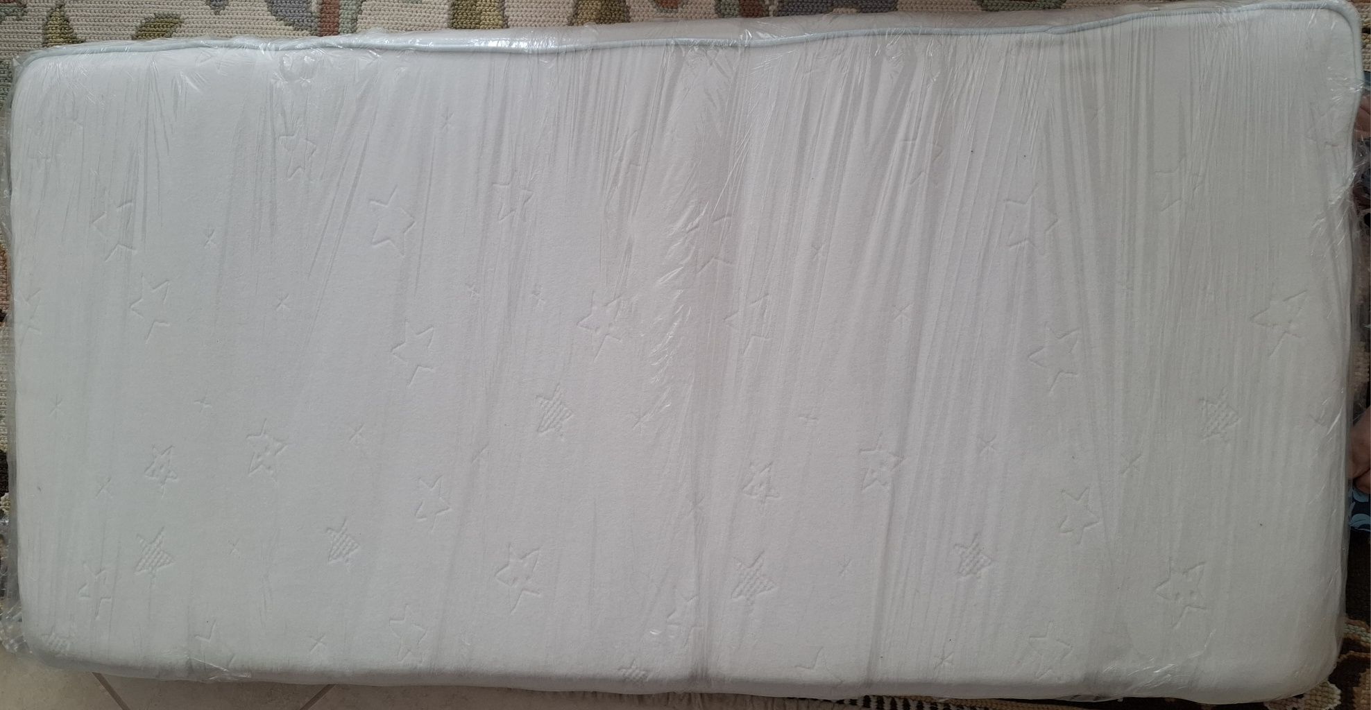 Colchão de bebé do ikea