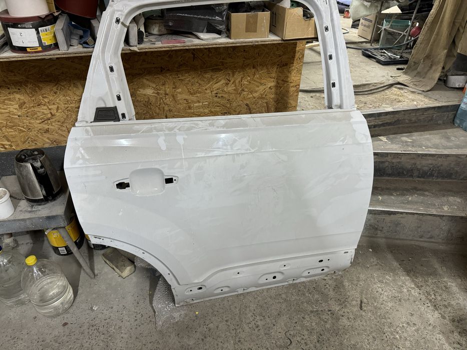 Дверь  задняя правая на audi q7 4m