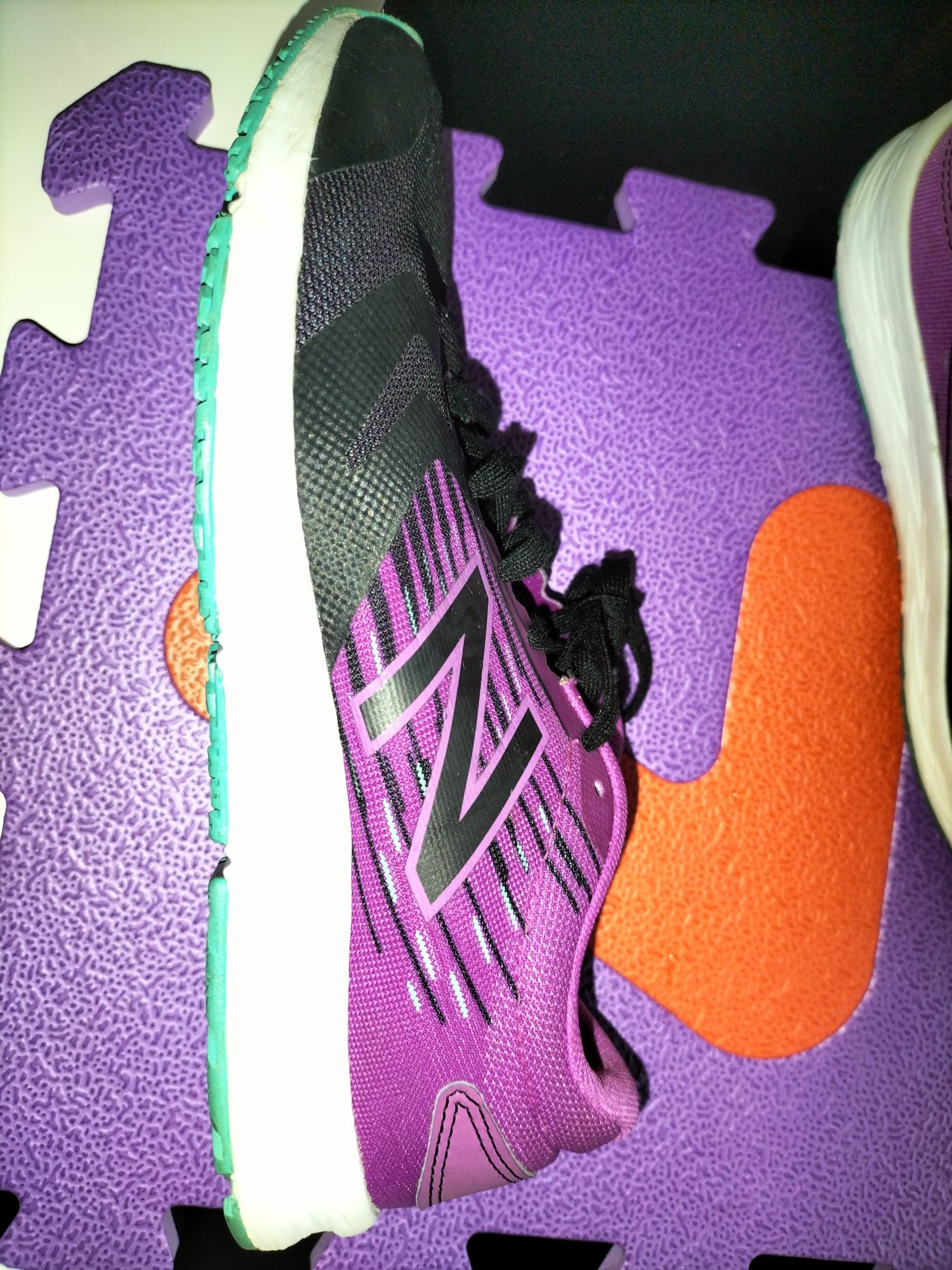 Sapatilhas New balance Flash v3 TAM.40 mas equivale a 39 usadas 1 únic