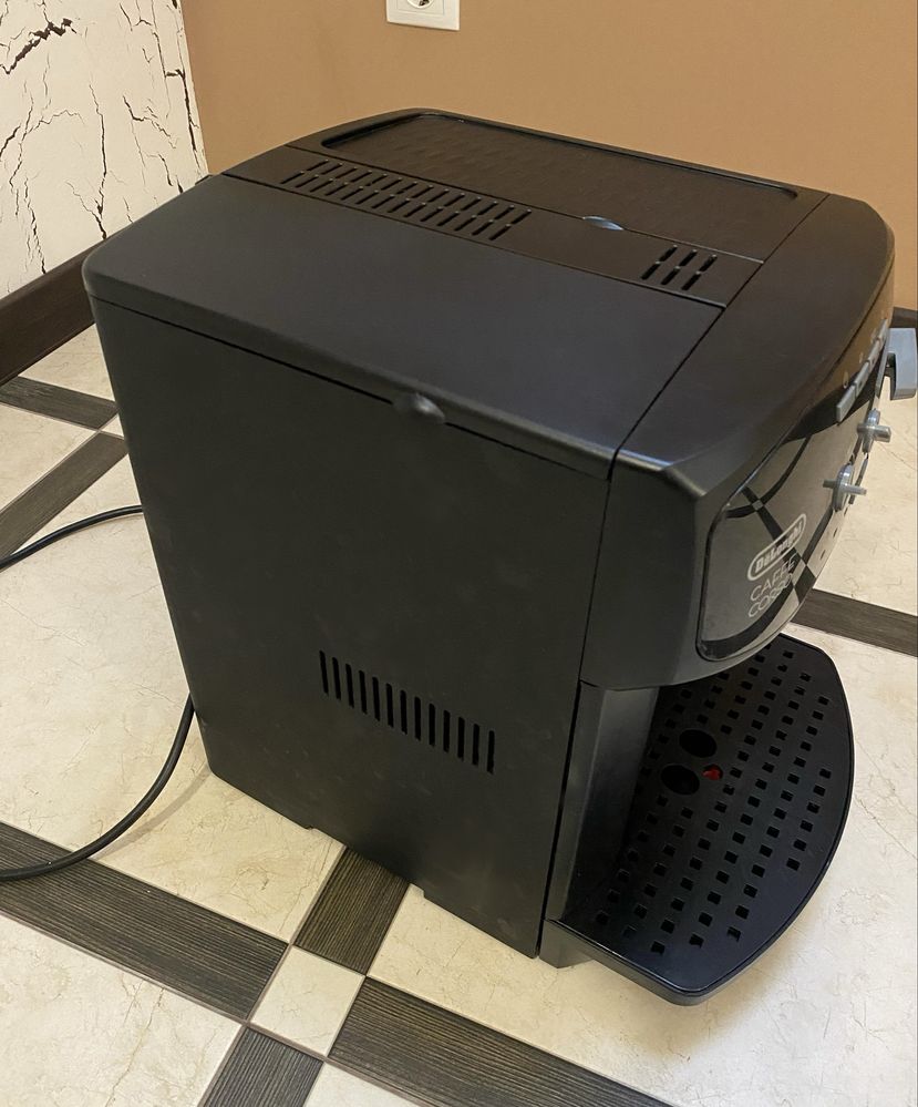 Кавомашина Delonghi Caffe Corso