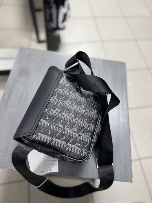 Сумка lacoste The Blend Clip Flap Satchel monogram оригінал