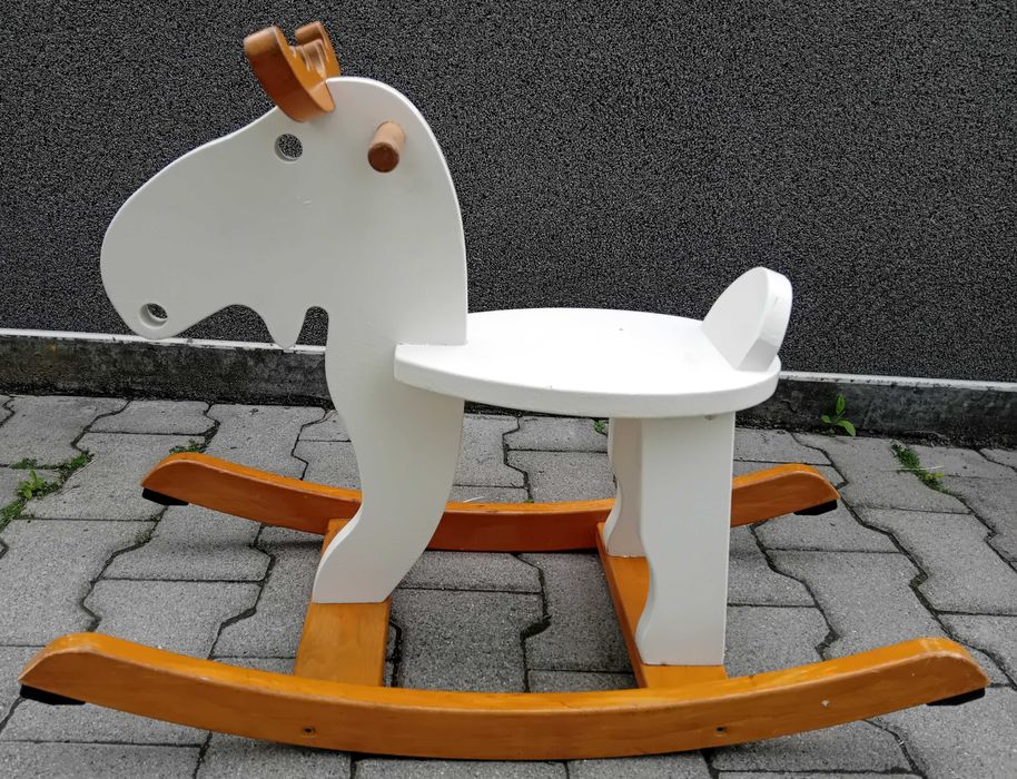 łoś ikea drewniany na biegunach bujany dla dzieci biały konik renifer
