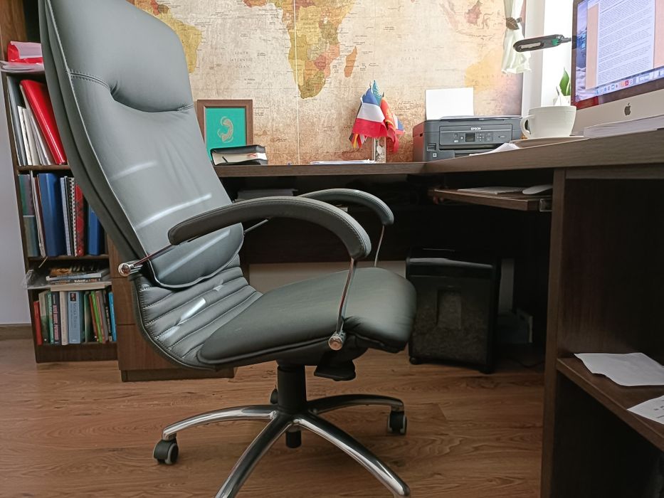 Fotel biurowy krzesło biurowe skórzane