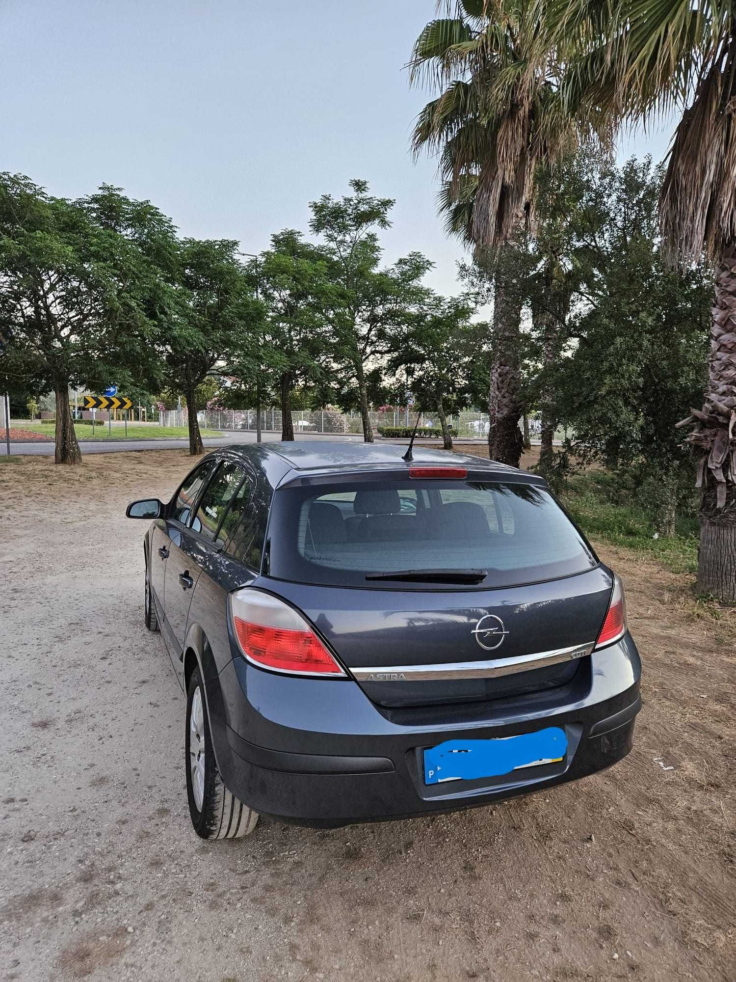 Opel Astra 1.3 cdti 5l