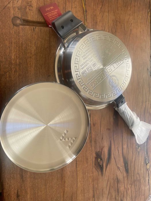 Nowa patelnia  ZEPTER , z pokrywką.