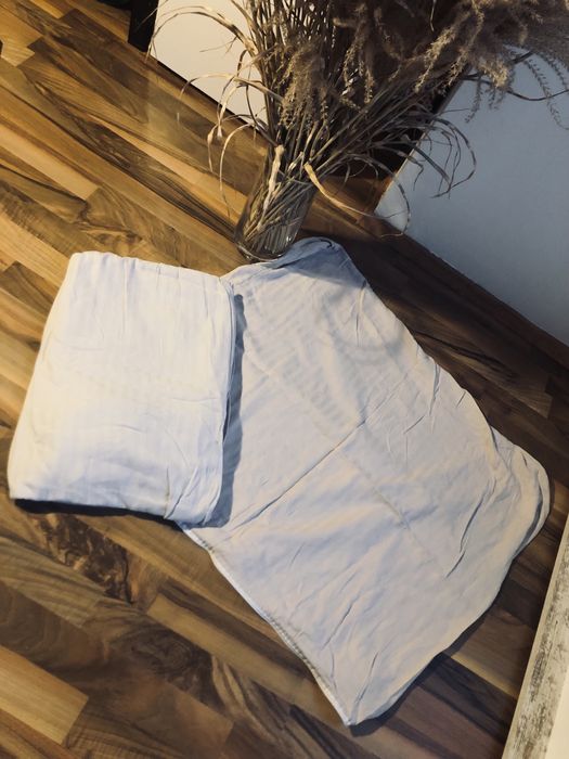 Szara posciel w paski poszwa poszewka na koldre i poduszke