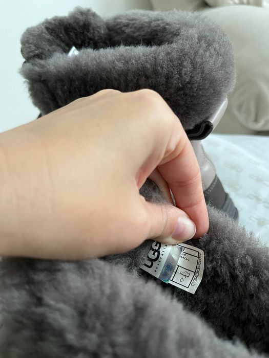 Нові Ugg оригінал водонепронекні натуральна овчина + шкіра