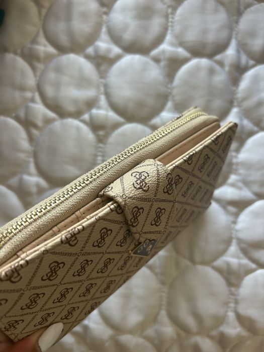 Carteira Guess nova
