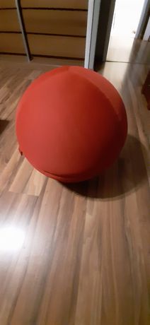 Bola de pilatos, forrada em tecido 3d com base