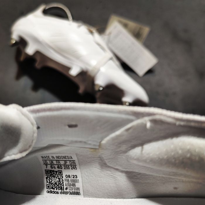 Nowe korki Player Issue Adidas Predator Elite FT SG mix 40