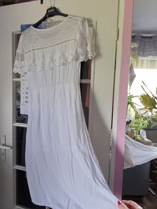 Biała sukienka włoska bawełna