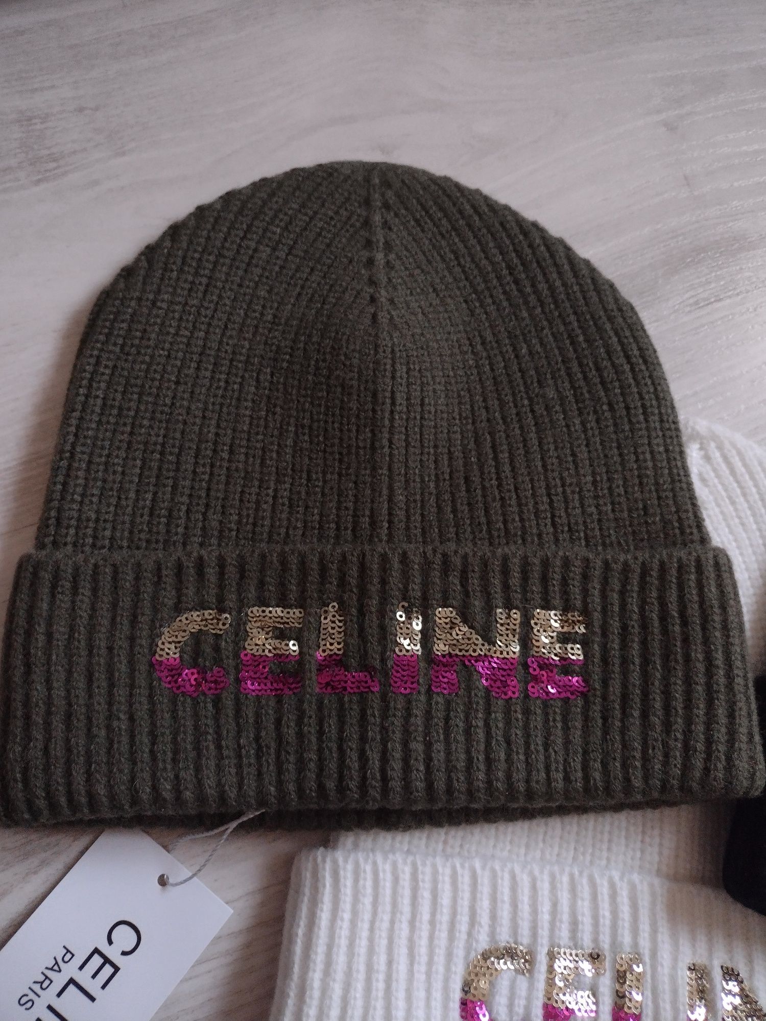 Czapka khaki Celine beanie cekiny