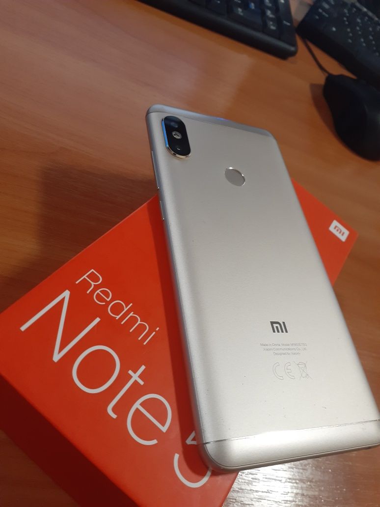Redmi Note 5 в идеальном состоянии