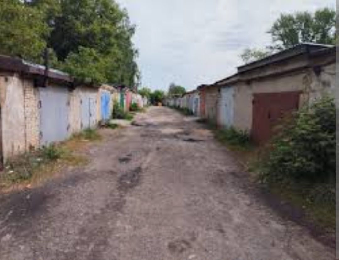 Продам гараж Змиёв