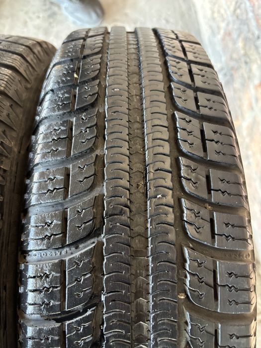 Продам зимние шины резину Michelin r15 155/65