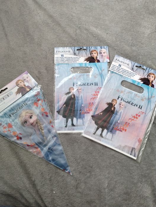 Zestaw urodzinowy Frozen/ kraina lodu -  torebki prezentowe + girlanda