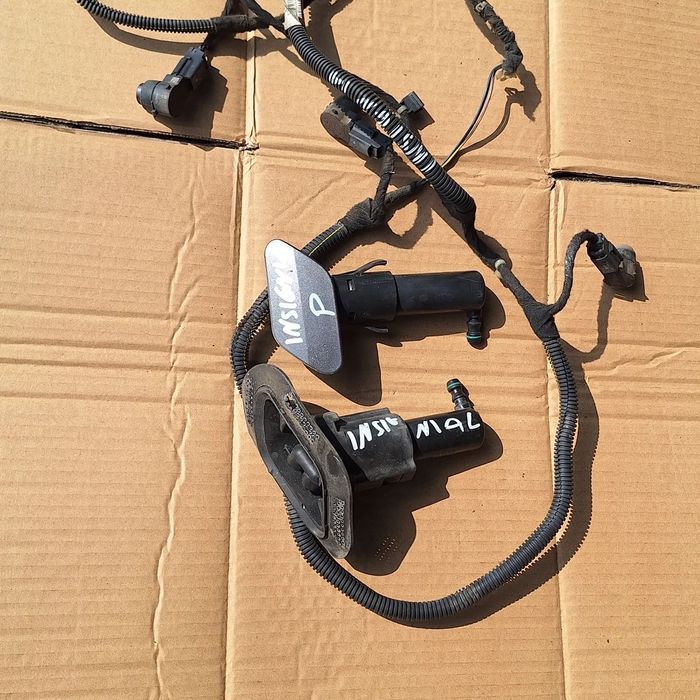 SPRYSKIWACZ DYSZA SPRYSKIWACZA REFLEKTORA PRAWA LEWA INSIGNIA A