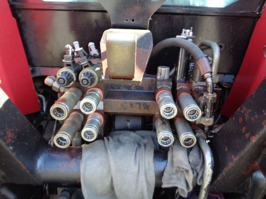 Sekcja rozdzielacza blok zawór gniazda hydrauliczne Case CS150 Steyr