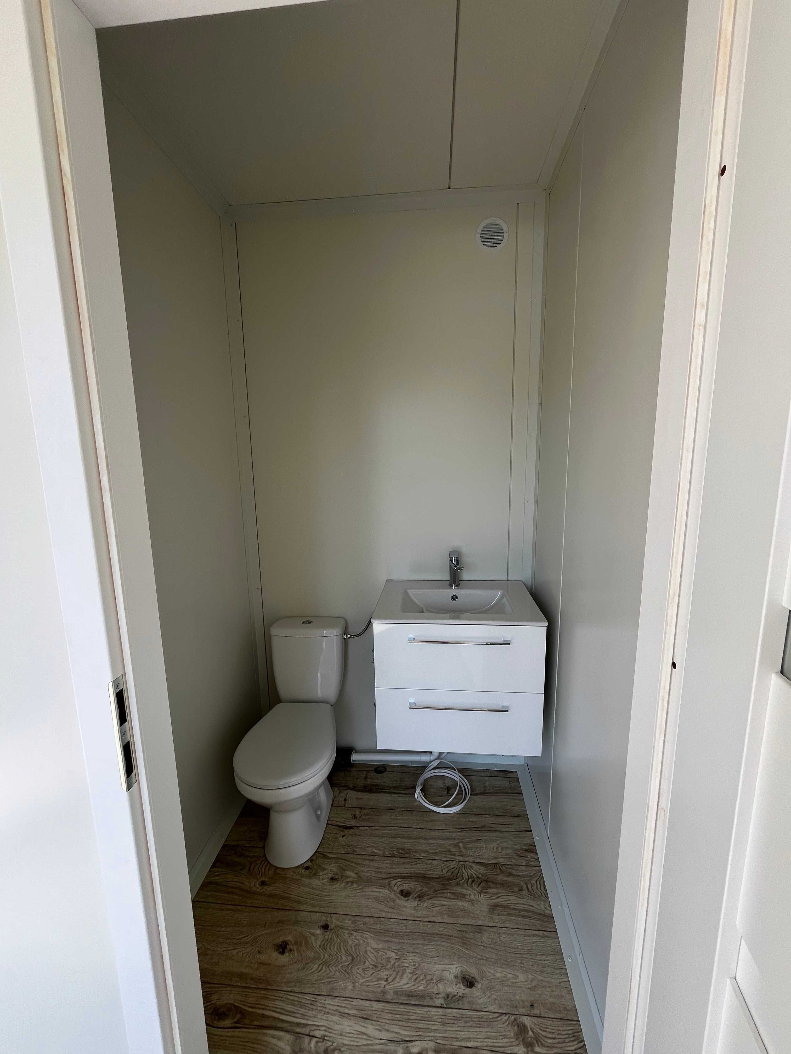 Pawilon/kontener 12x3 - wyposażony