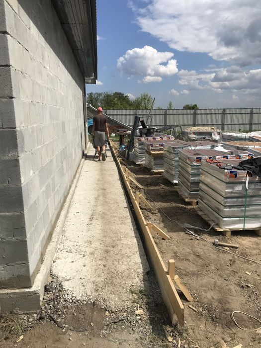 Бетонні роботи, отмостка, копка траншей