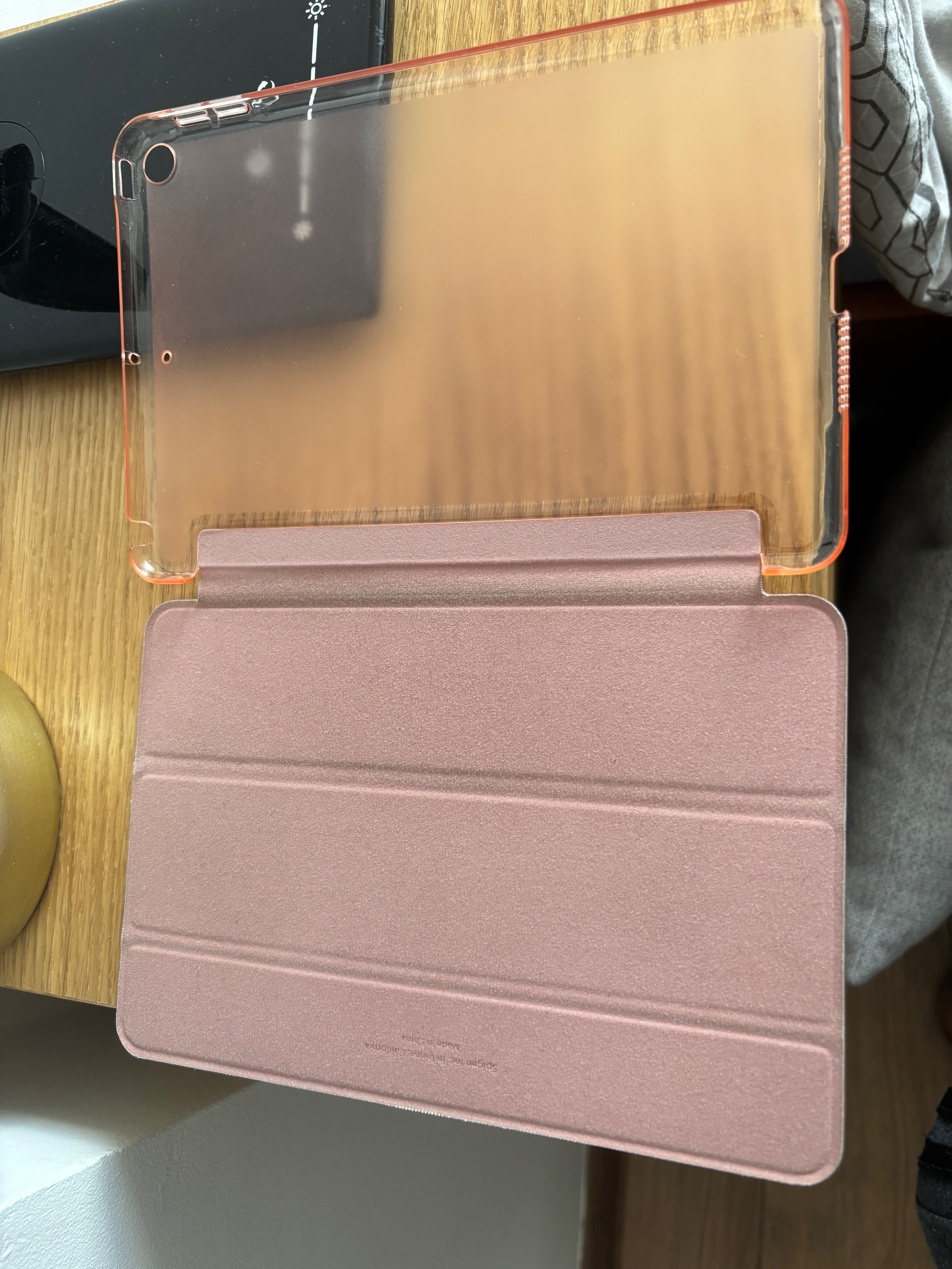 Etui na tablet Spigen Smart Fold iPad mini 5 2019 Różowe 7,9
