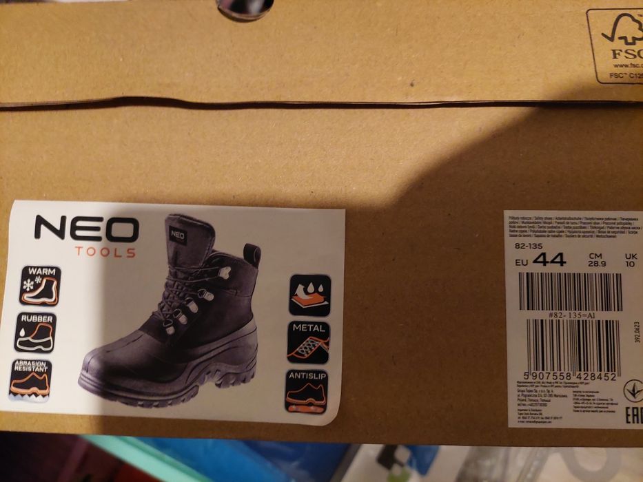 Nowe buty Neo rozmiar 44 zawodowe