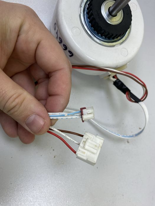 Двигун внутрішнього блока кондиціонера FN20E-PG (YFNPG20-4E)