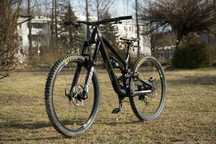 Nowy YT Capra Carbon, rozmiar M, Czarna, 29, Rockshox, Sram
