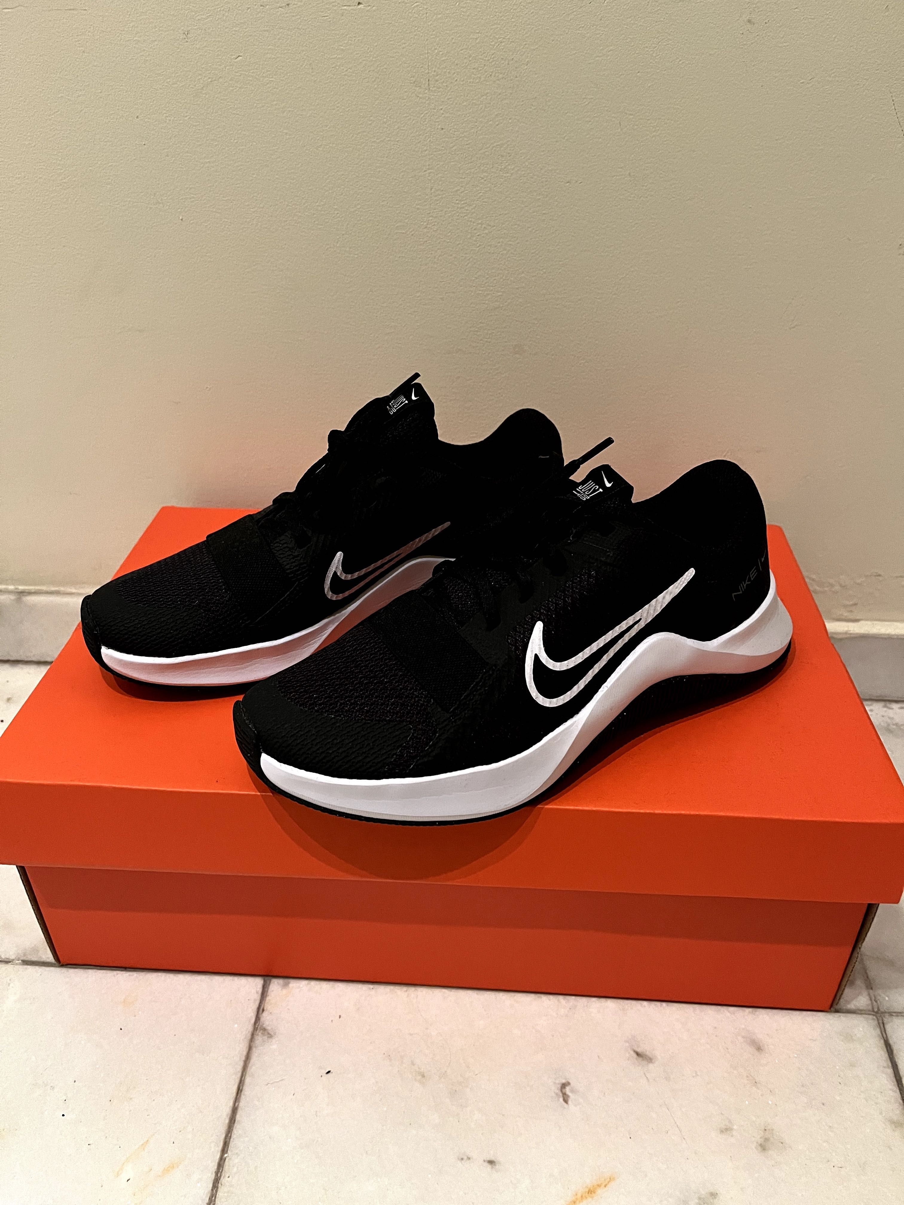 Sapatilhas Nike Mc Trainer - Novos