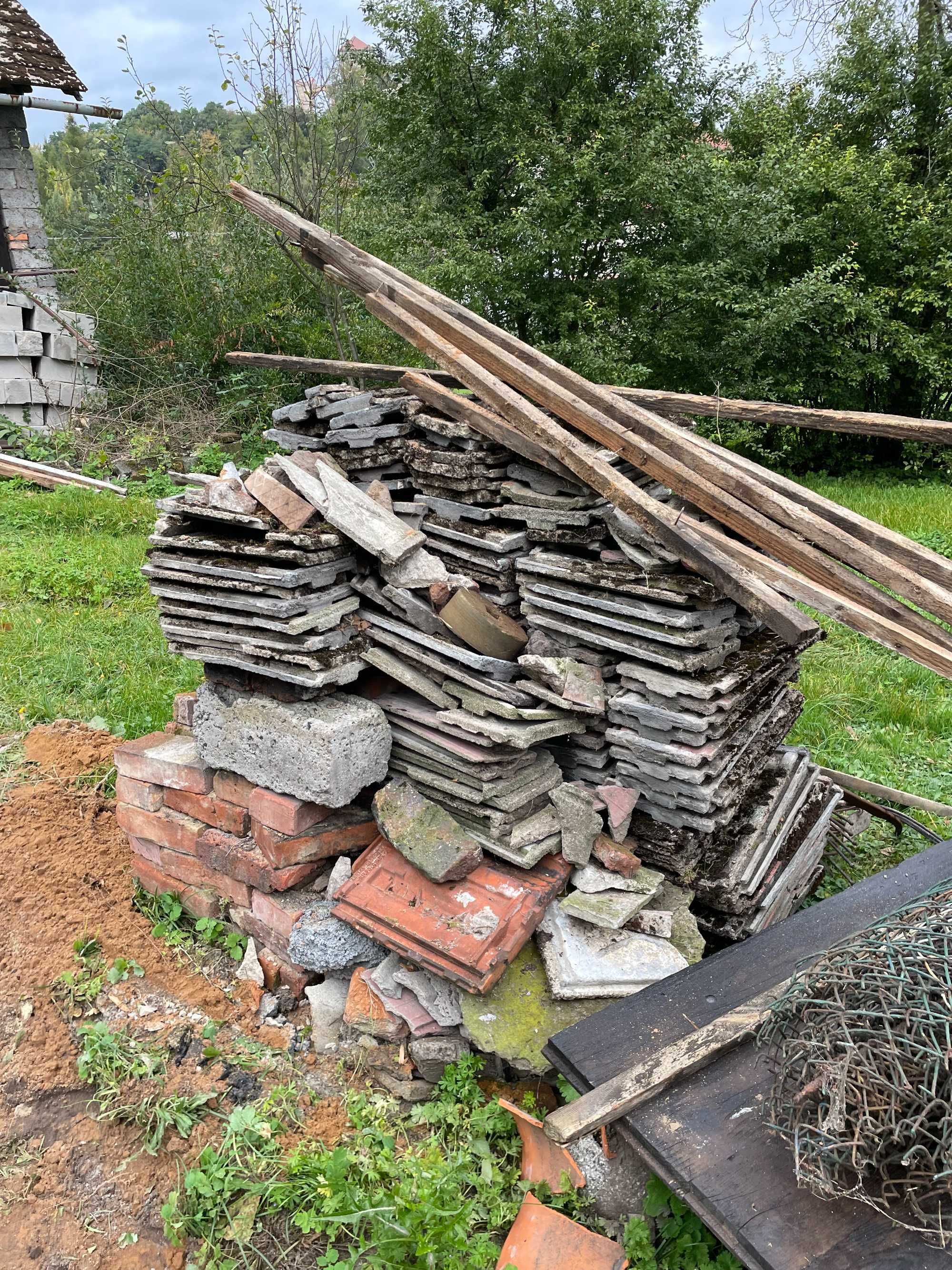 Gruz dachówki, pustaków i cegły