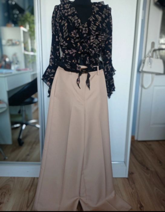 Beżowe spodnie, eleganckie, szeroka nogawka. ASOS. Aesthetic. Vintage.