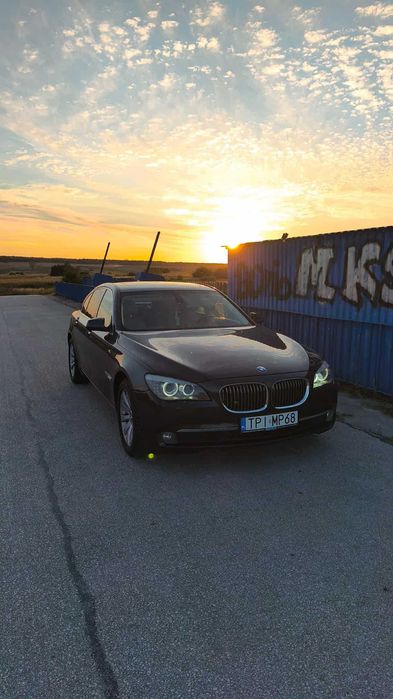 BMW Seria 7 F01 730d