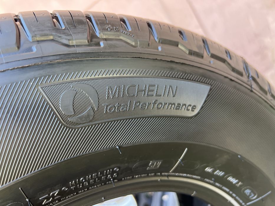 245/70/16 Michelin Primacy SUV 245/70 R16 111H
