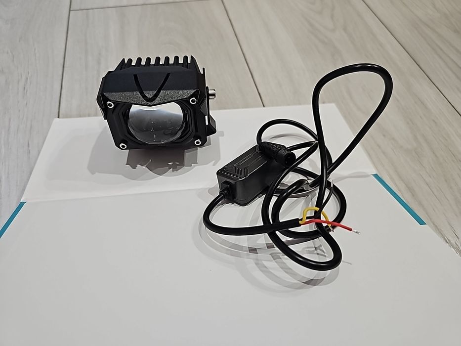 Dwukolorowe soczewkowe lampy LED do motocykla/ quada