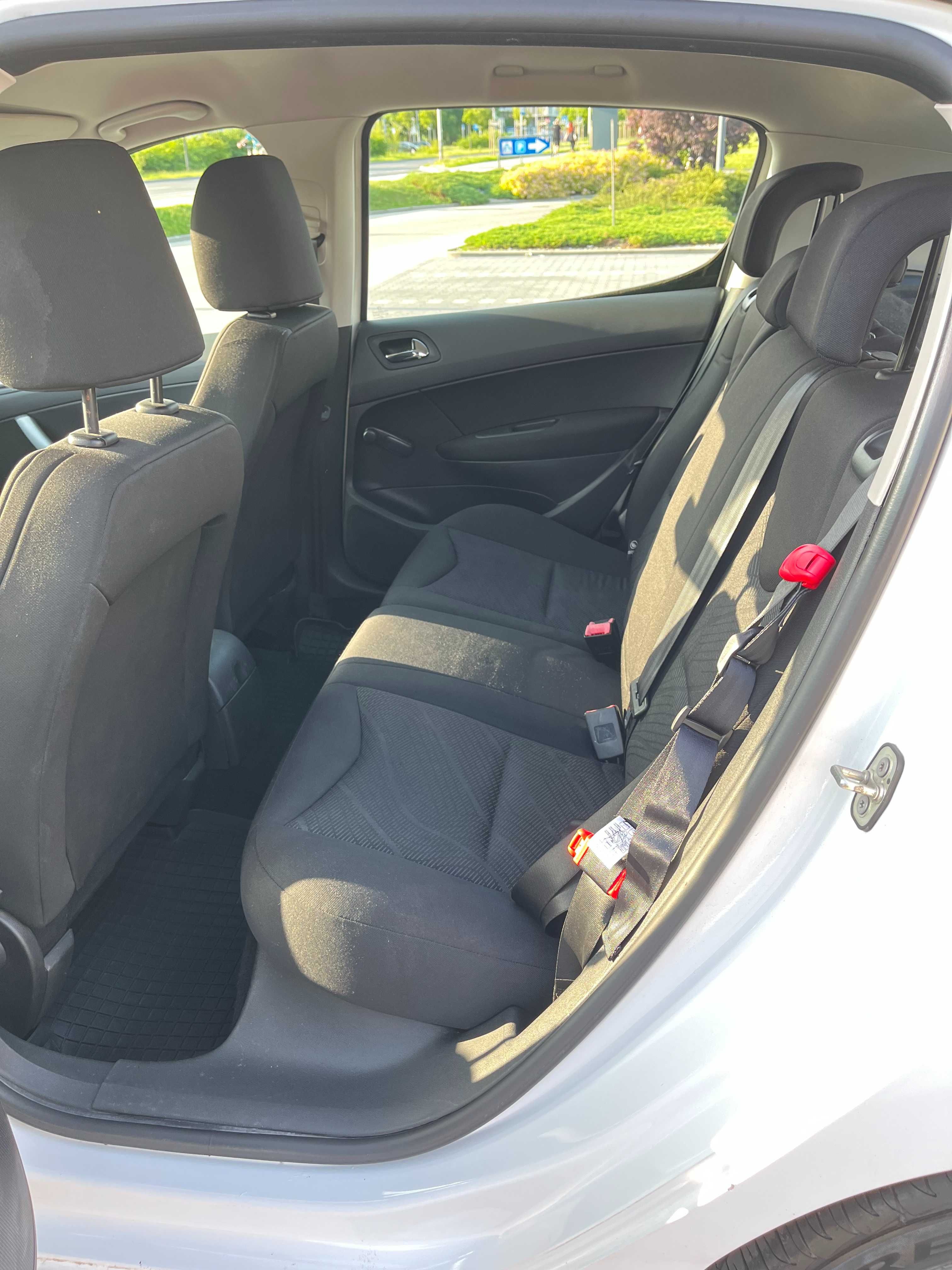 Peugeot 308 Hatchback 1.6 HDi (2012 r.)
