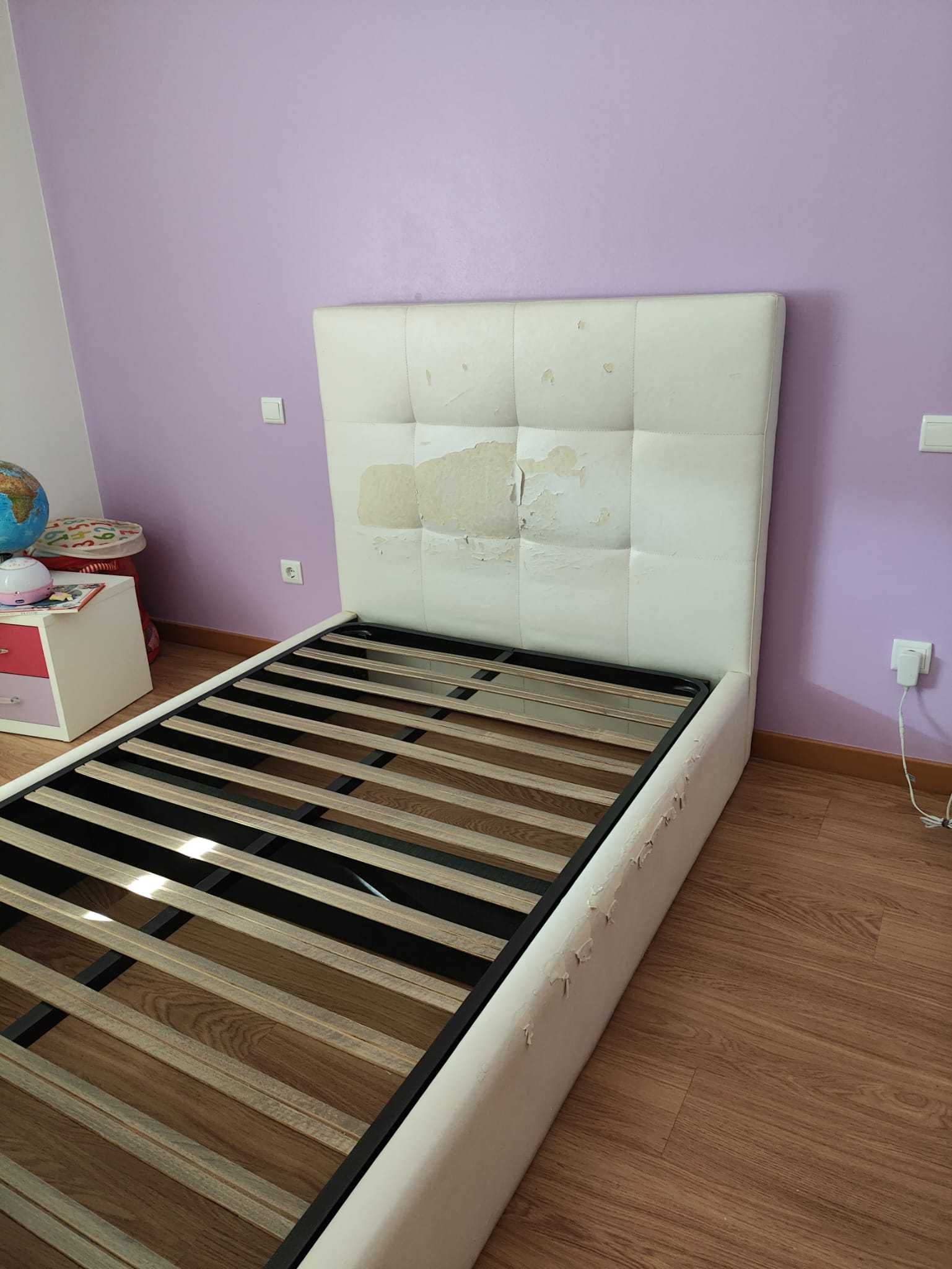 Cama Individual (pessoa e meia) com estrado, colchão e cabeceira