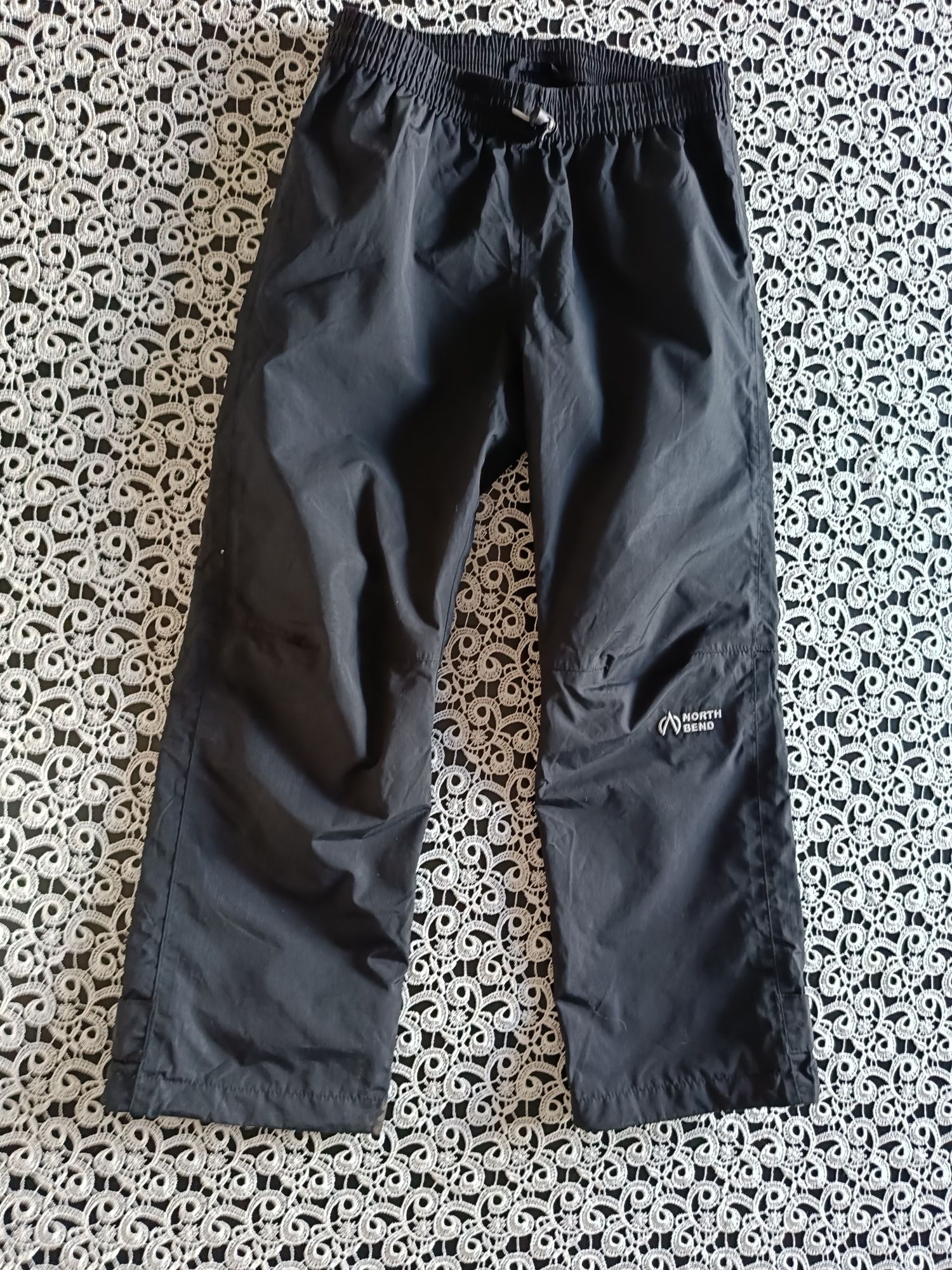 Przeciwdeszczowe spodnie softshell 122 – 128