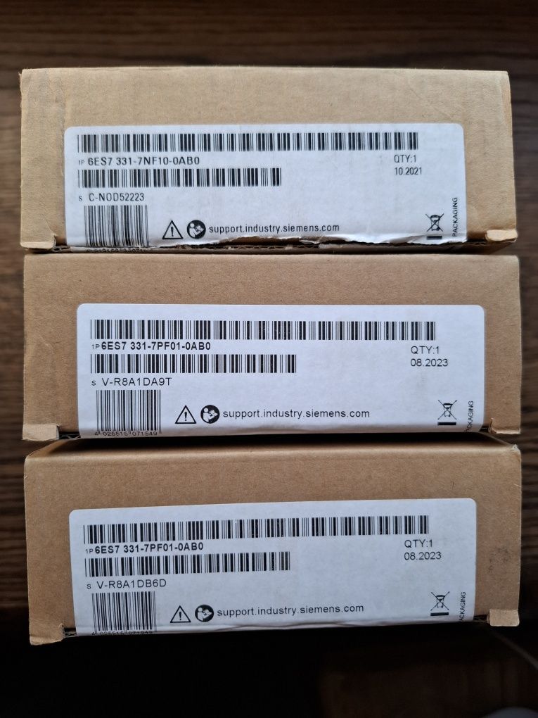 3szt! SIEMENS SIMATIC S7-300 6ES7-331-7PF01-0AB0