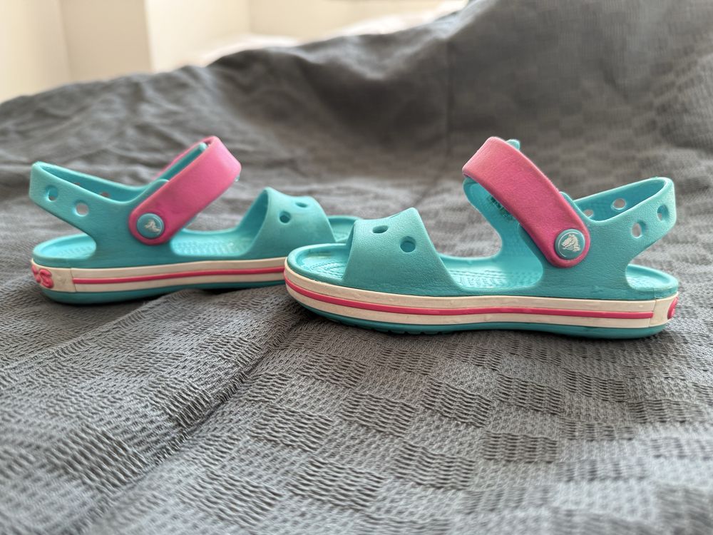 Sandały dziewczęce Crocs r. 10 c