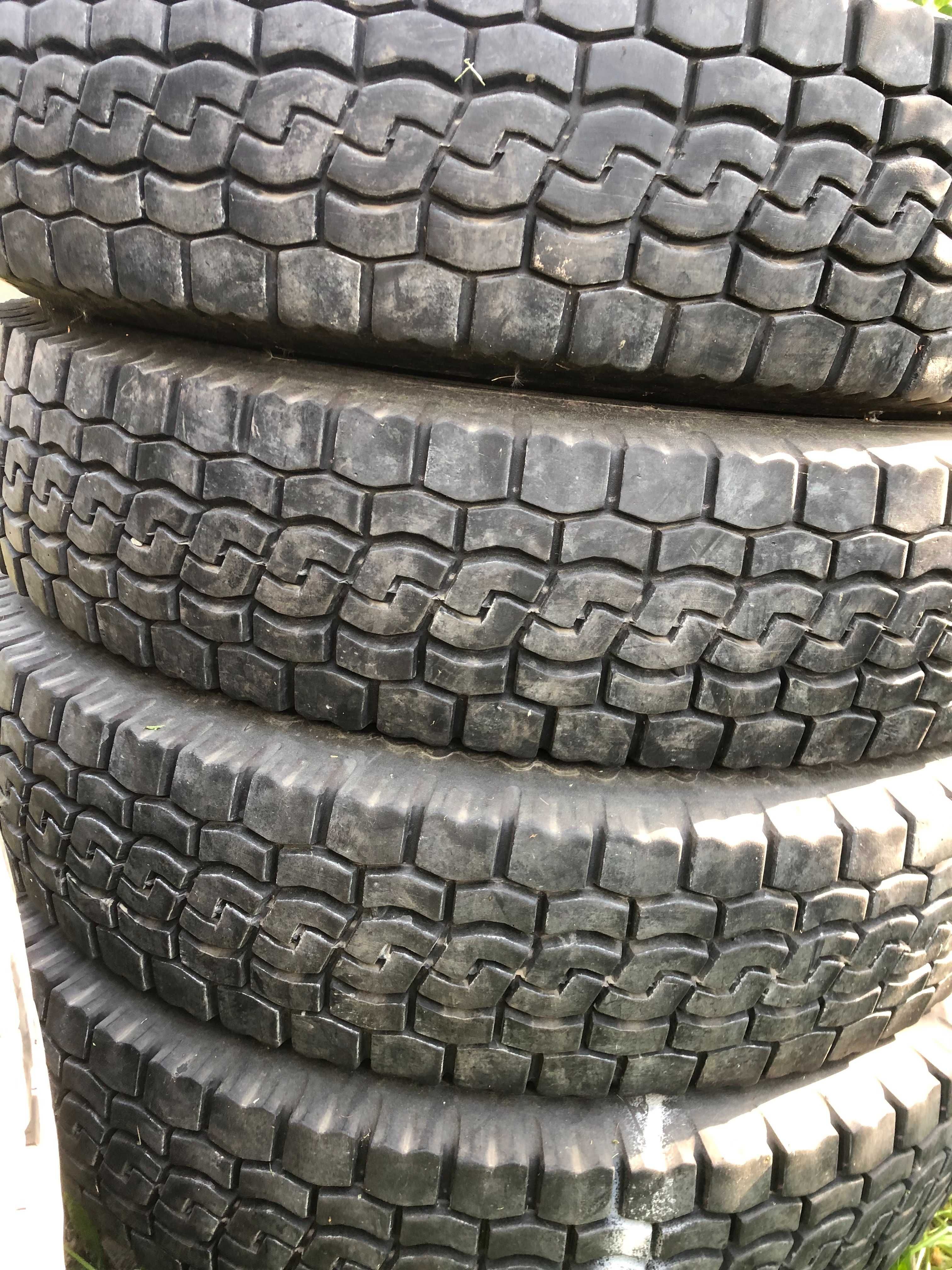 Вантажні шини BRIDGESTONE 10 R22,5 V-Steel Mix 716, грузова резина