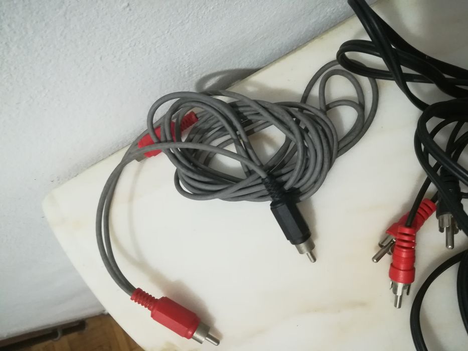 Cabos de áudio e vídeo Sony