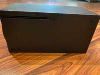 Do sprzedania konsola Xbox Series X 1 TB + dwa pady
