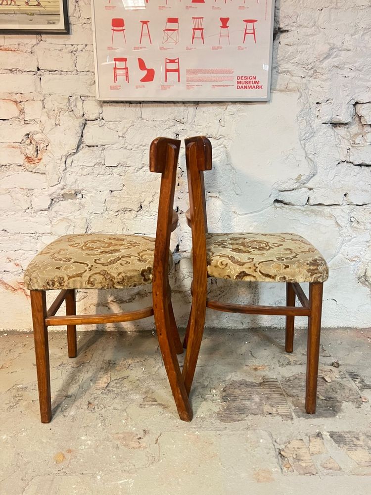 Krzesla drewniane tapicerowane fameg prl vintage retro