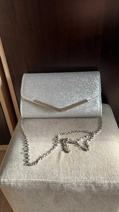 Nr 3 Torebka, kopertówka.