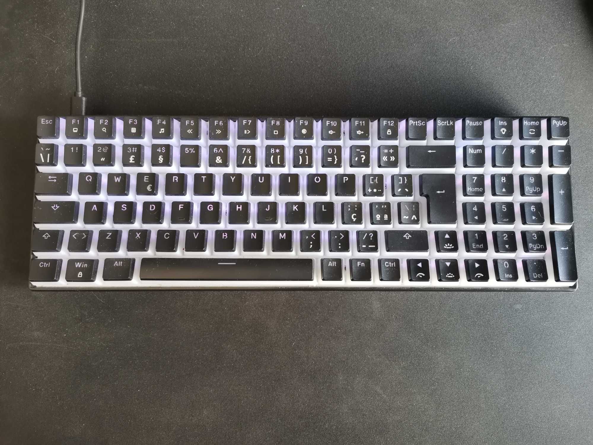 Teclado Mecânico modelo MKULTRA da Mars Gaming