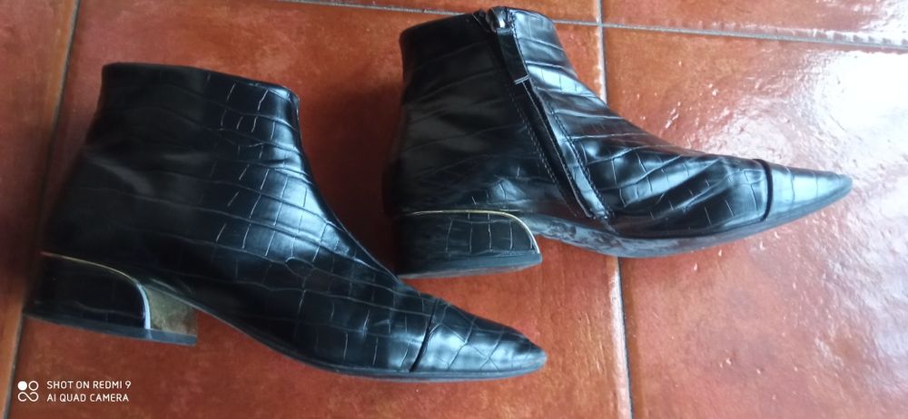 Botins pretos Sra. 38 Zara