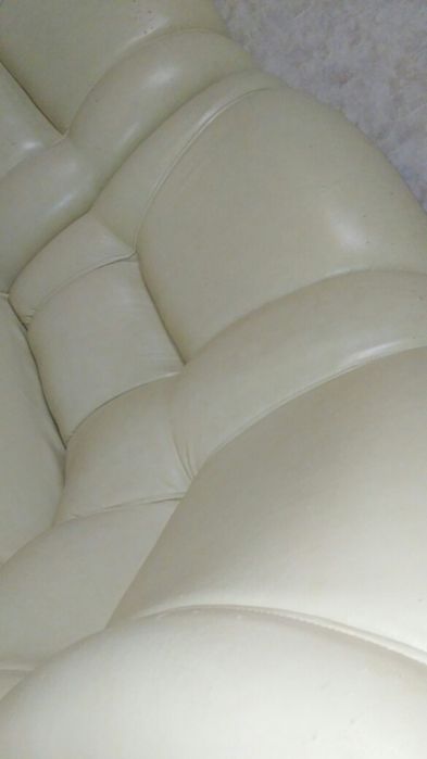 Угловой диван классика, диван дельфин, кожзам