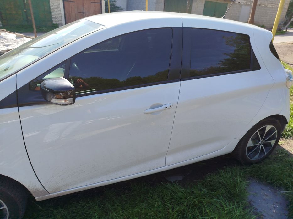 Батарея Рено зоє 50