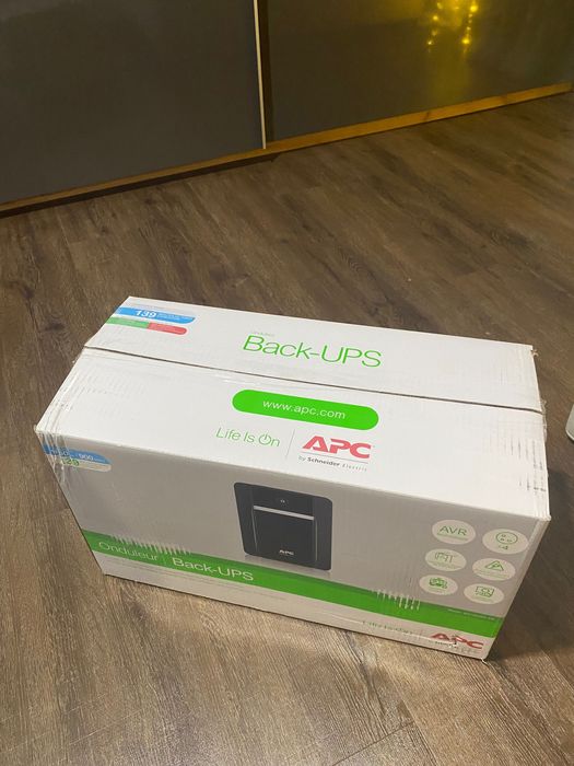 ДБЖ APC Back-UPS 1600VA/900 watt (BX1600MI-GR)