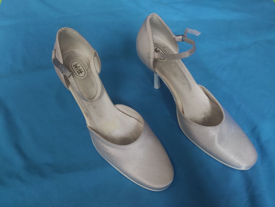 Buty na obcasach ślubne